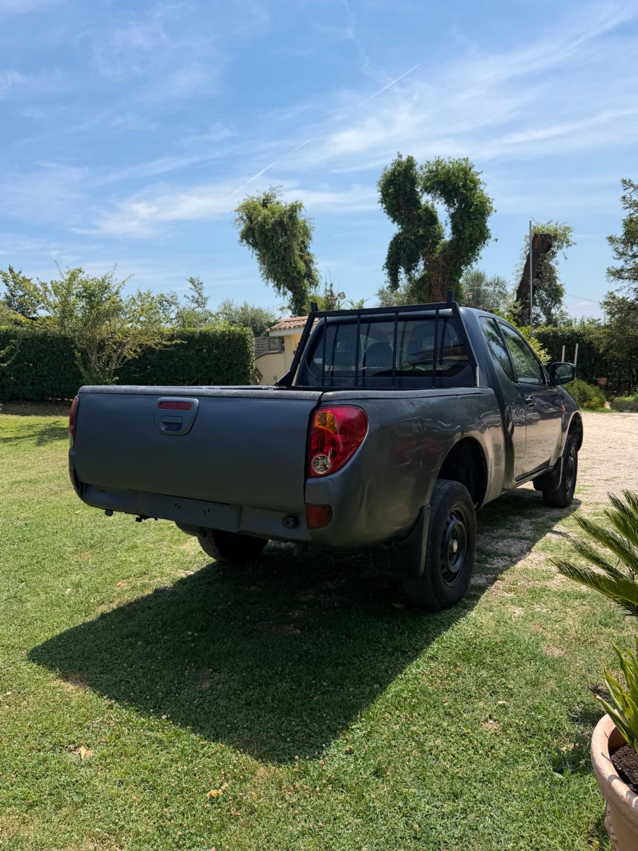 Mitsubishi L200 2.5 DI-D/136CV Single Cab Inform