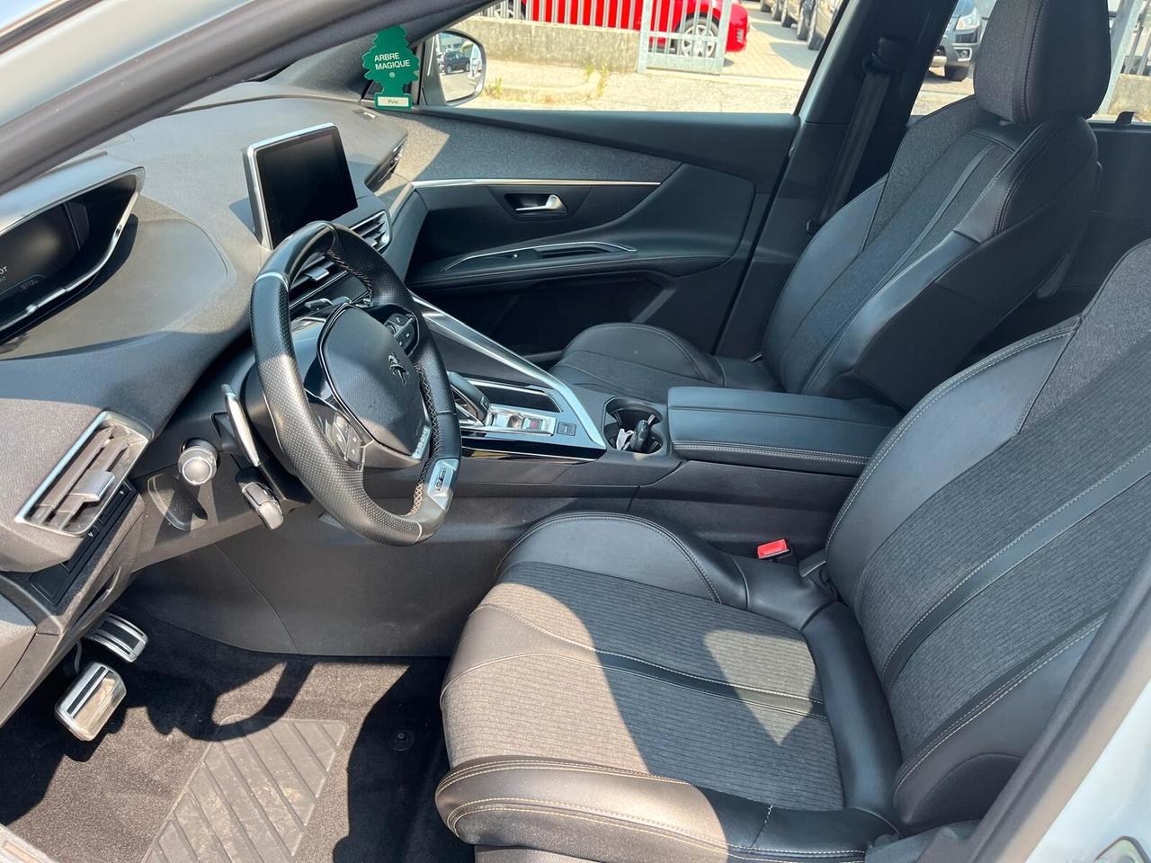 Peugeot 5008 BlueHDi 130 S&S EAT8 Allure 7p