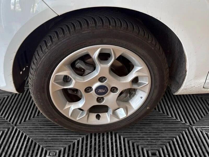 Ford Fiesta 1.4 TDCi 70CV 5 porte Titanium