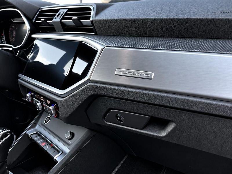 Audi Q3 SPB 40 TDI Quattro S-tronic Identity Black 193 CV