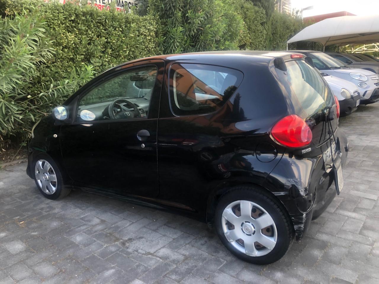 Toyota Aygo 1.4 turbodiesel 3 porte Sol