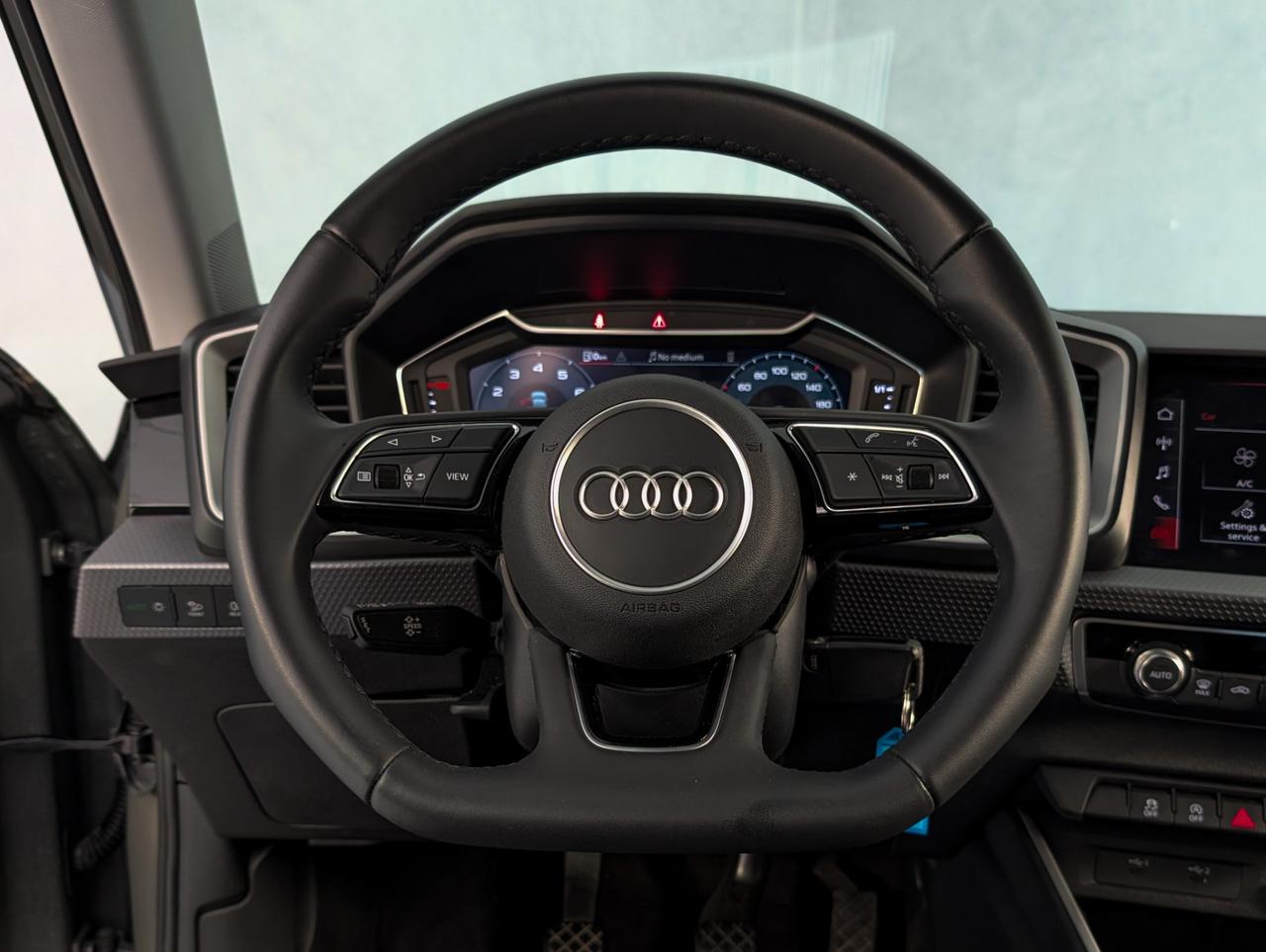 Audi A1 30 TFSI 116cv Adrenalin Black Edition S line