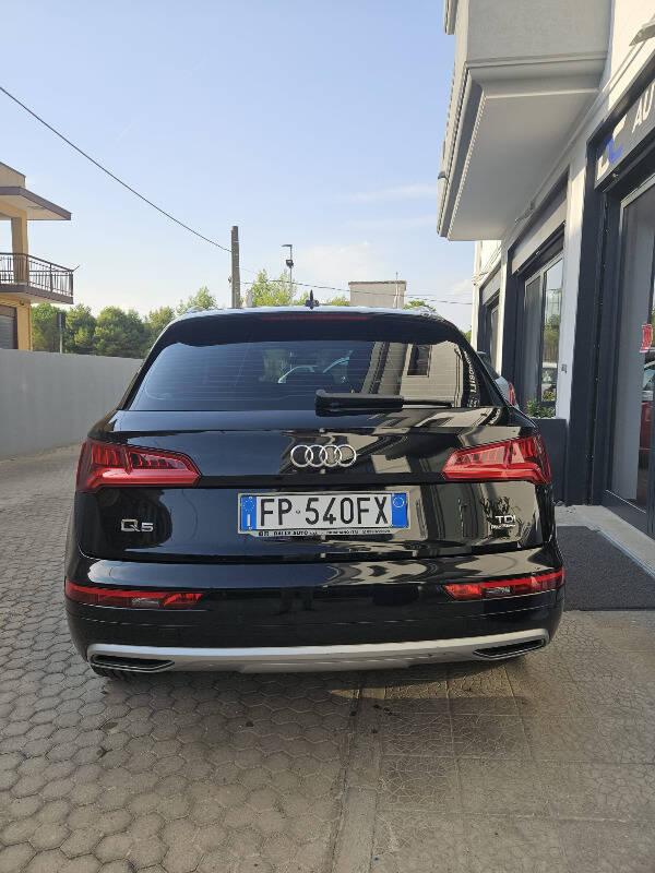 Audi Q5 35 2.0 tdi Business Sport quattro 163cv s-tronic