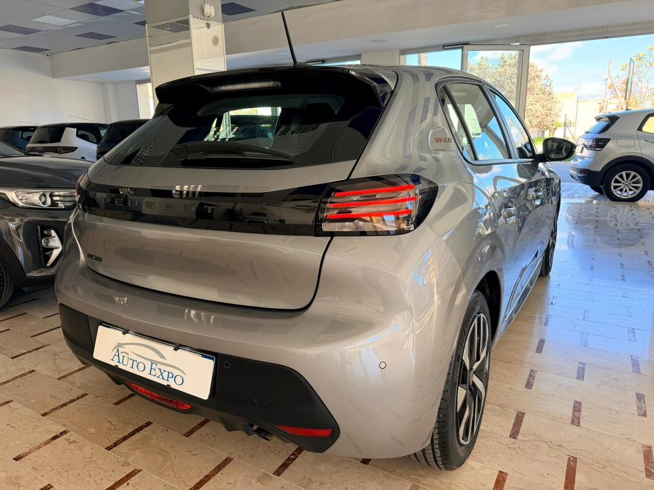 Peugeot 208 1.2 75cv PureTech Style