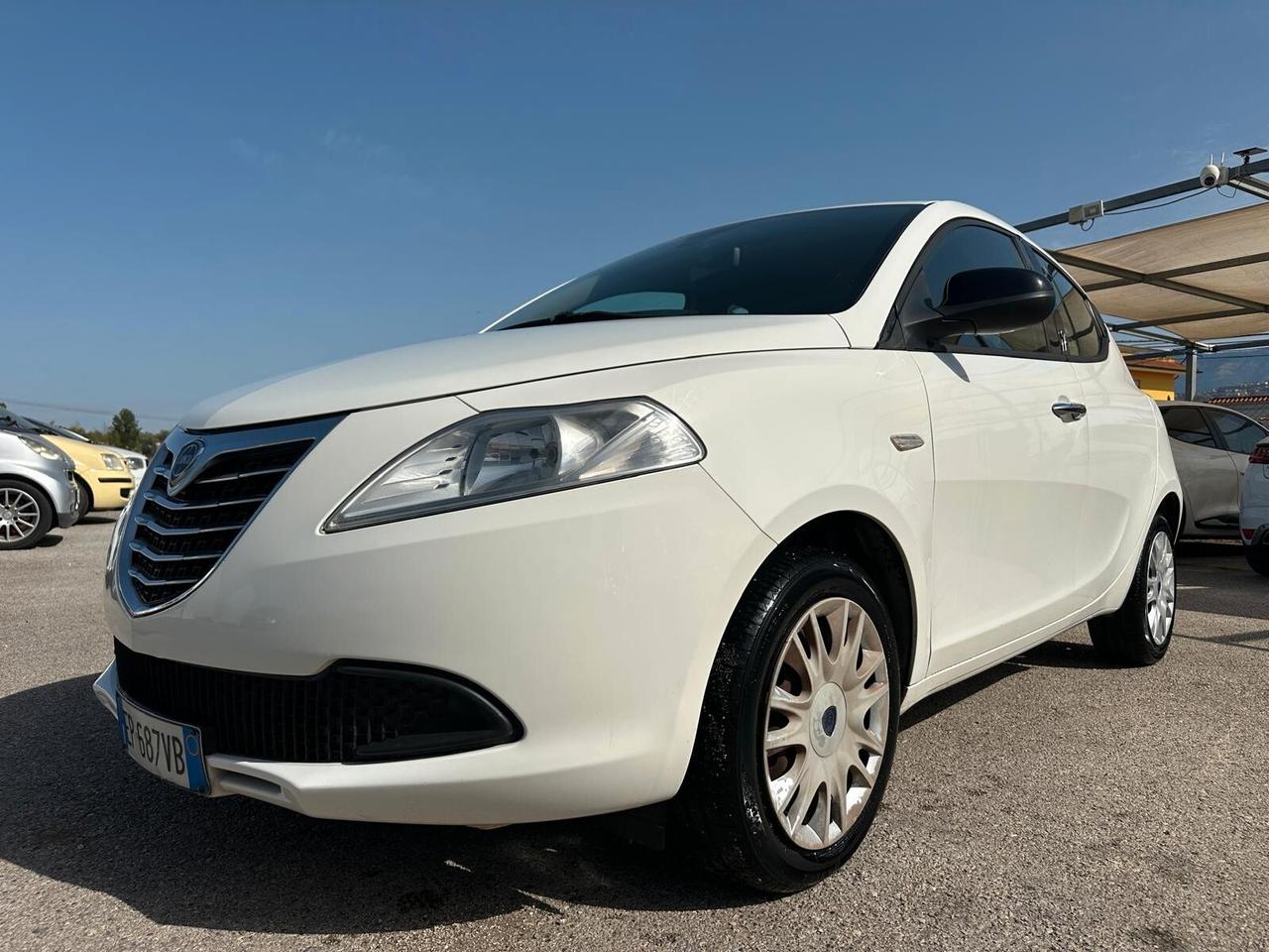 Lancia New Ypsilon 1.2 Benzina