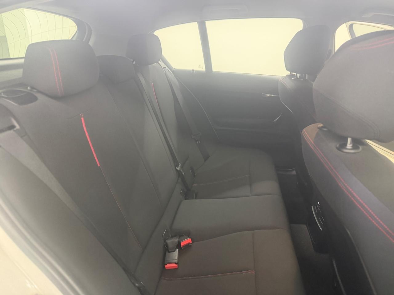 Bmw serie 1 (anno 2016)