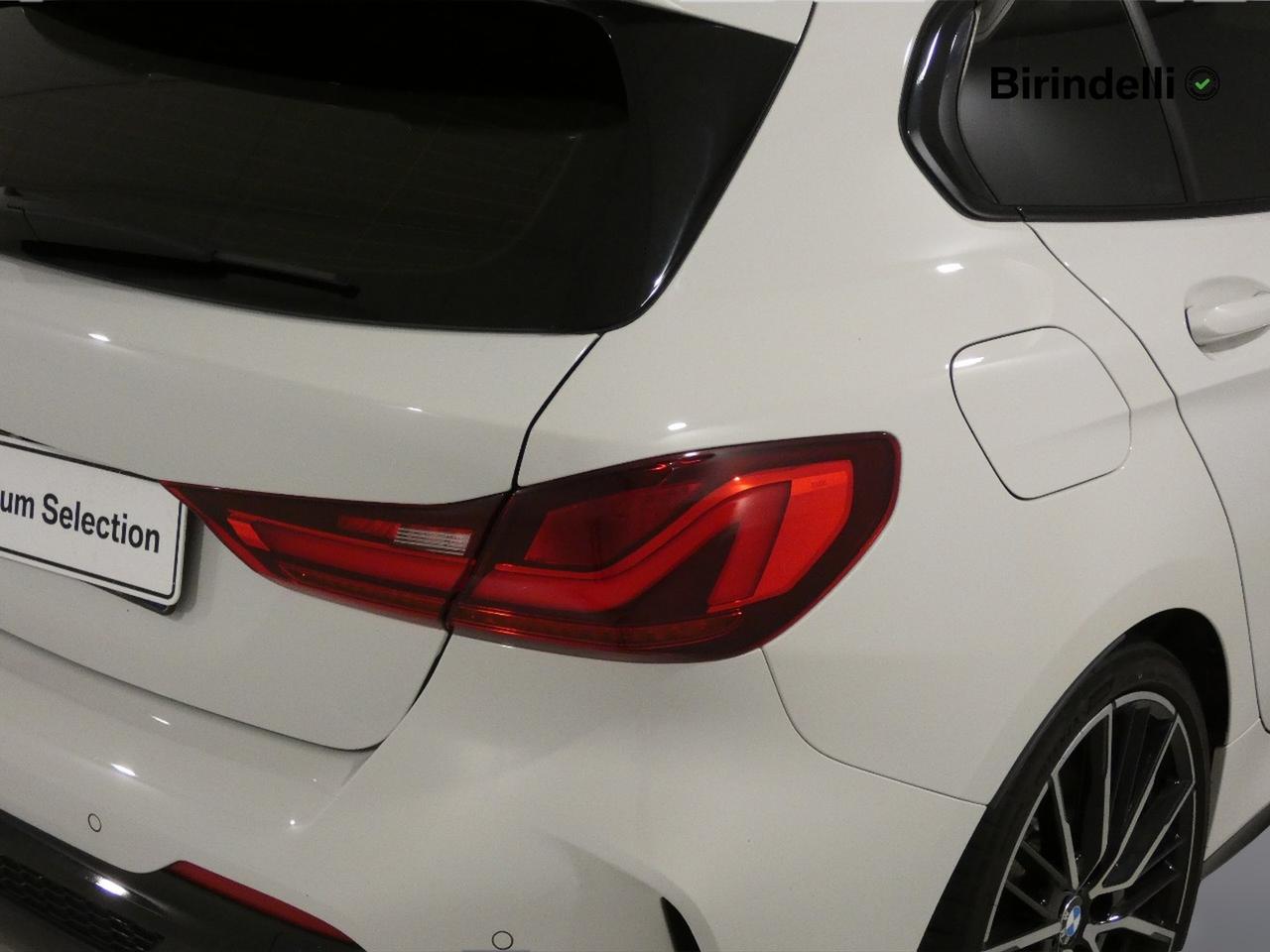 BMW Serie 1 (F40) - M 135i xDrive