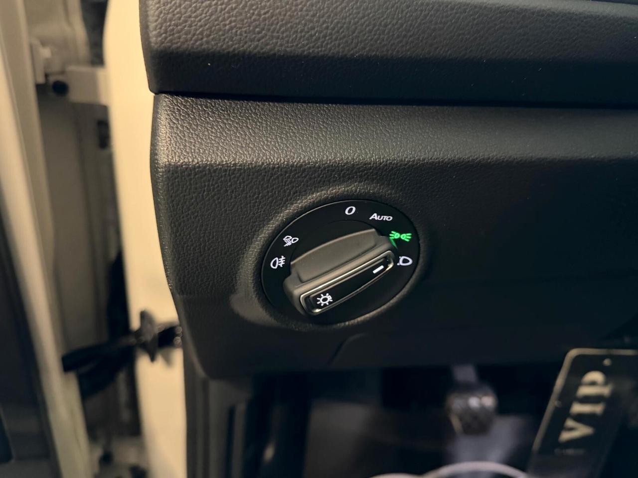 VOLKSWAGEN T-ROC STYLE 2.0 TDI 116CV 85KW ANNO 2023