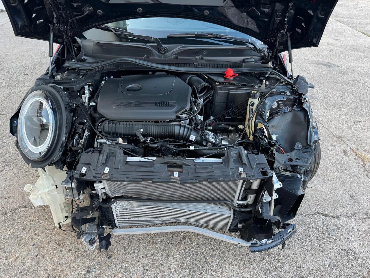 MINI John Cooper Works F56 3p 2.0 JCW auto INCIDENTATA