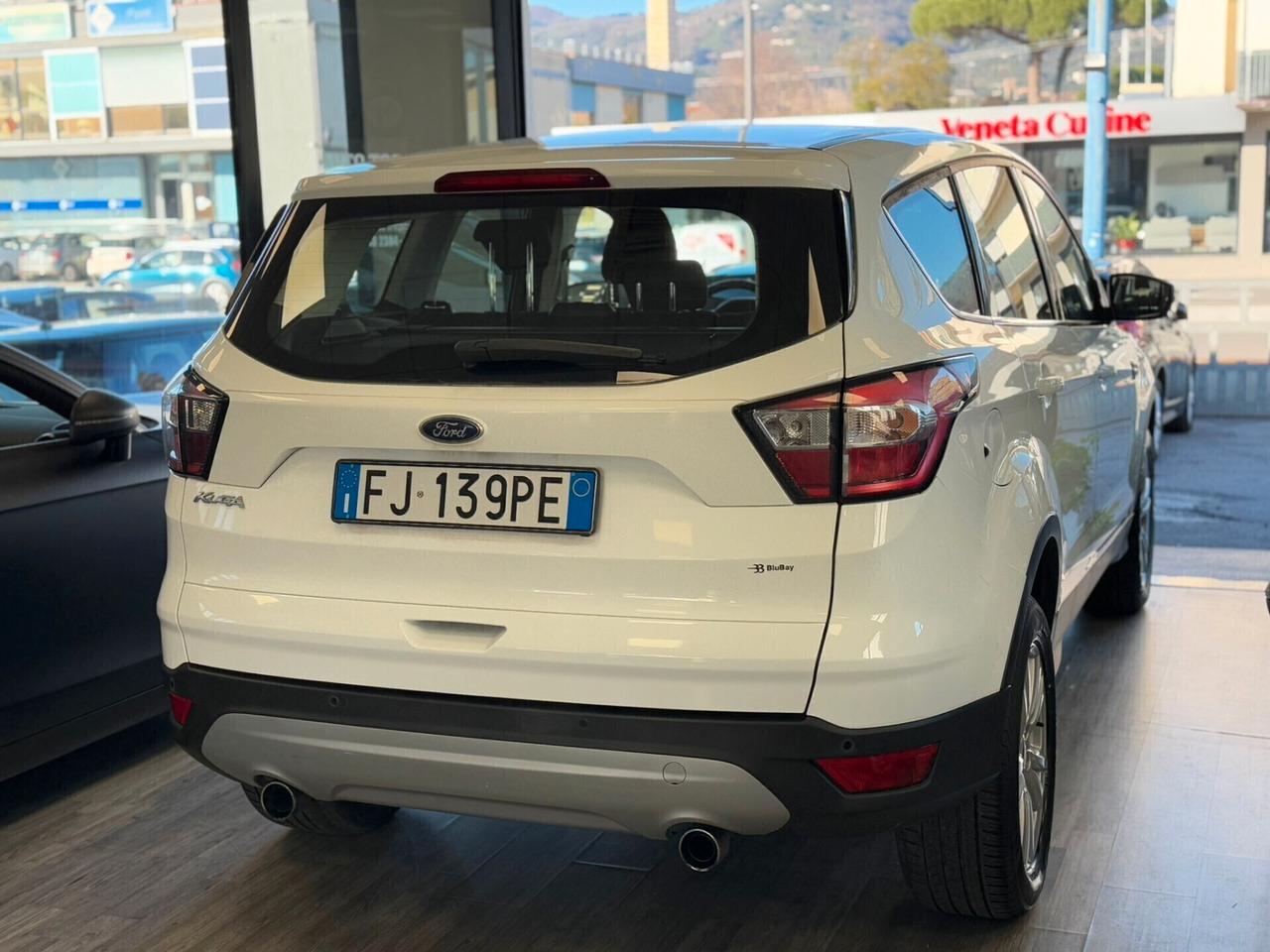 Ford Kuga 1.5 TDCI 120 CV S&S 2WD ST-Line Business