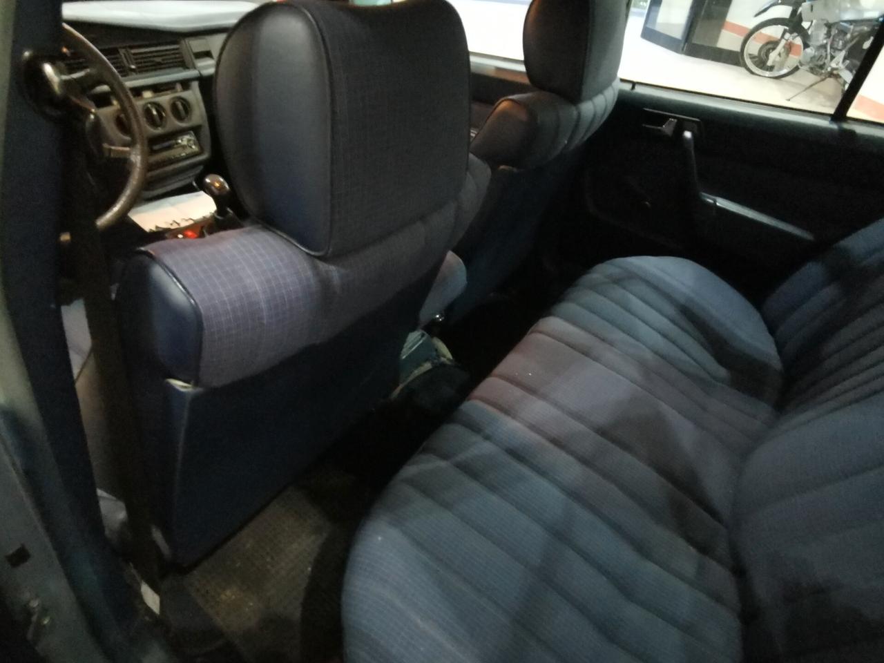 Mercedes-benz 190 2.0 E