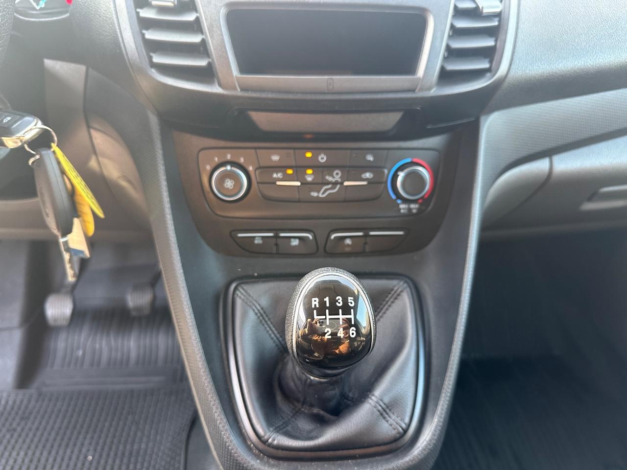 Ford Tourneo Connect 1.5 100 CV Titanium PROBLEMI AL MOTORE