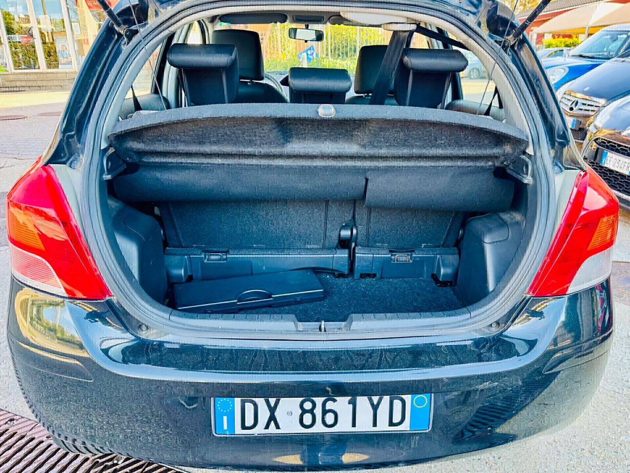 Toyota Yaris 1.0 5 porte Benzina