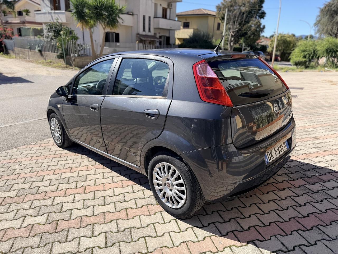 FIAT GRANDE PUNTO 1.2 5P