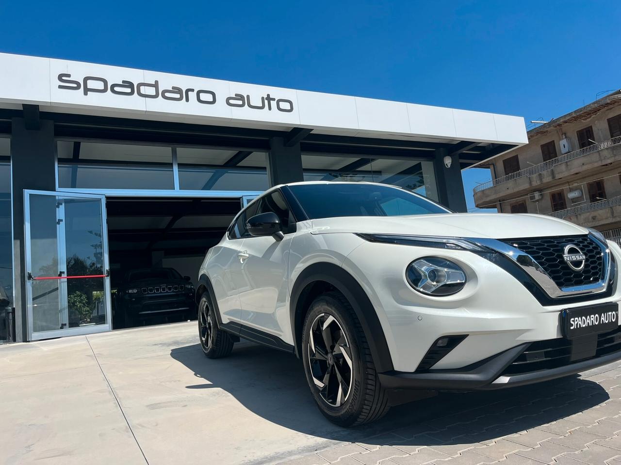 Nissan Juke 1.0 DIG-T 114 CV N-Connecta