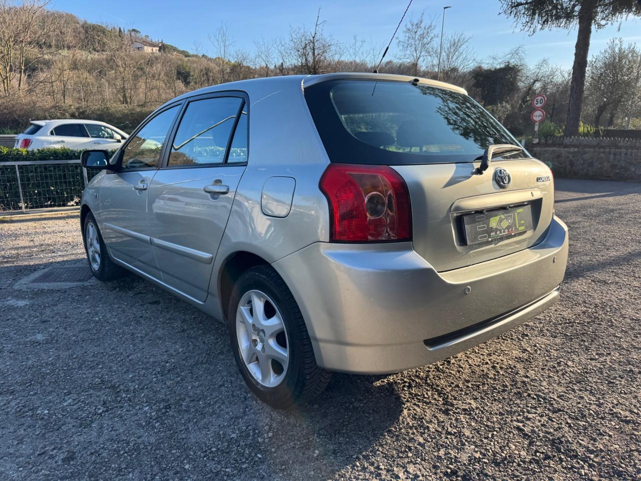 Toyota Corolla 1.6 16V 5 porte Sol ESP