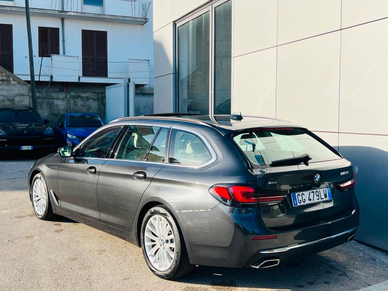 Bmw 520d xDrive Touring Luxury - possibilità noleggio no scoring