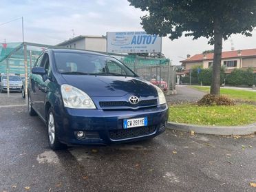 TOYOTA Corolla Verso 1.8 16V Sol