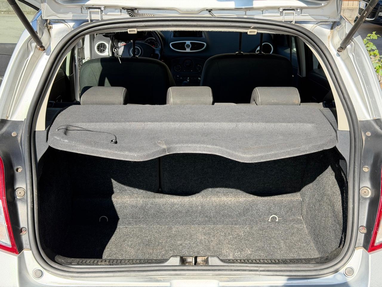 Renault Clio 1.2 16V 5 porte- Neopatentati-Garanzia 12