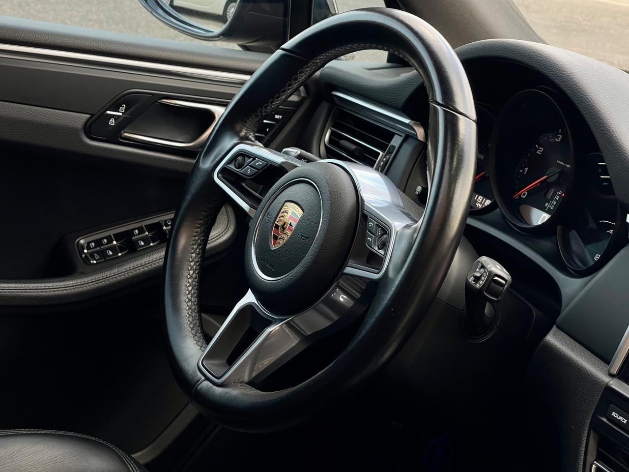 Porsche Macan 2.0 245cv TETTO/R21/CHRONO - FULL