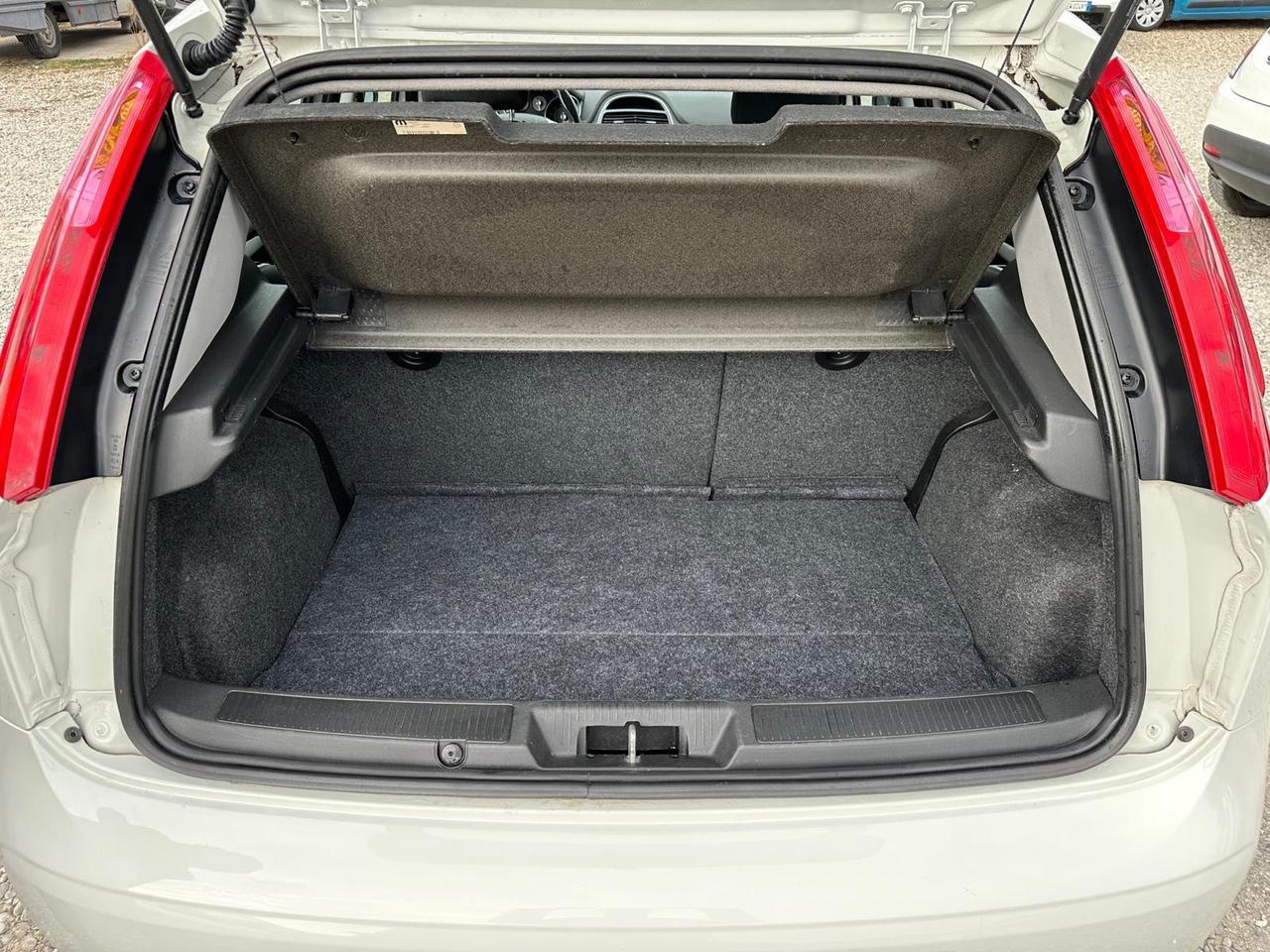 Fiat Punto 1.4 8V 5 porte Natural Power Street