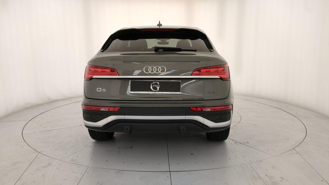 AUDI Q5 Sportback 40 2.0 tdi mhev 12V S lin