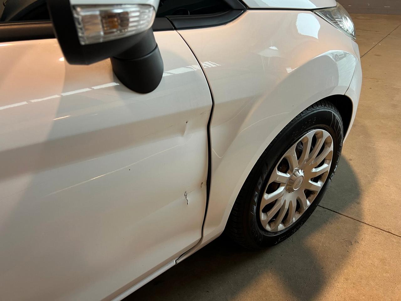 Ford Fiesta 1.6 TDCi 95 CV 5p. Titanium/OK NEOPATENTATI