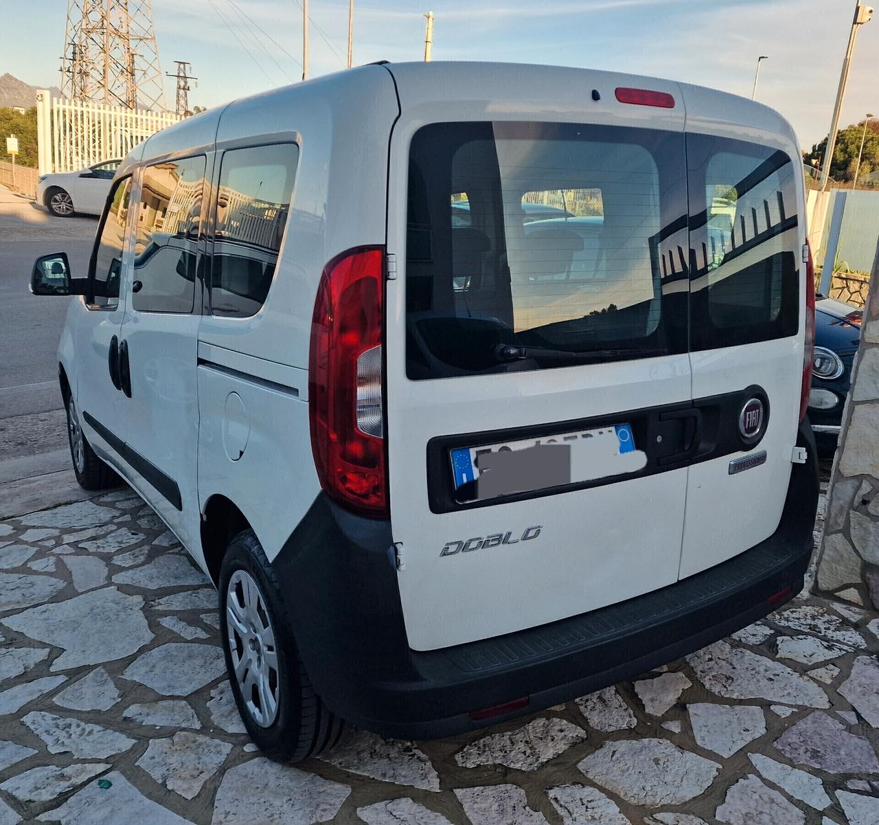 Fiat Doblò 1.3 MJT 95CV 10/2018 5 POSTI