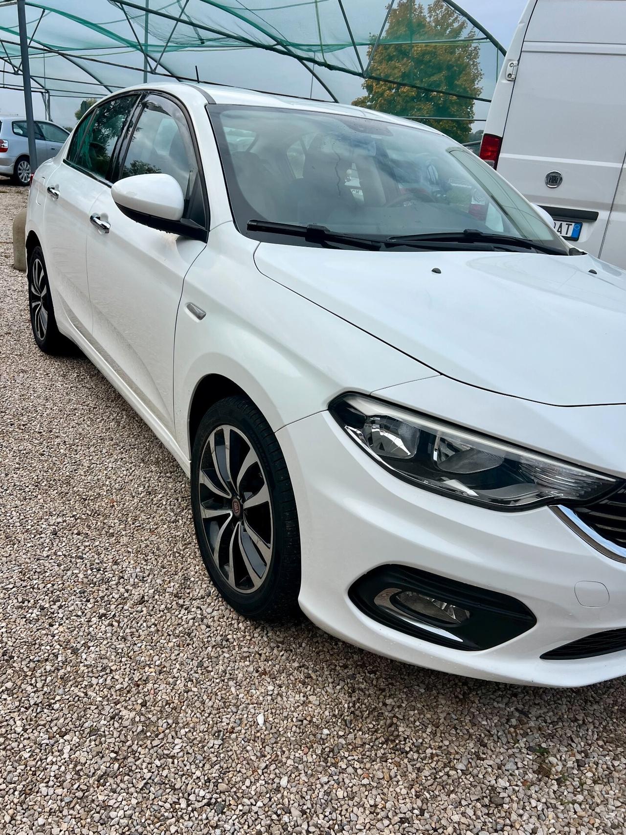 Fiat Tipo 1.6 Mjt S&S SW Lounge