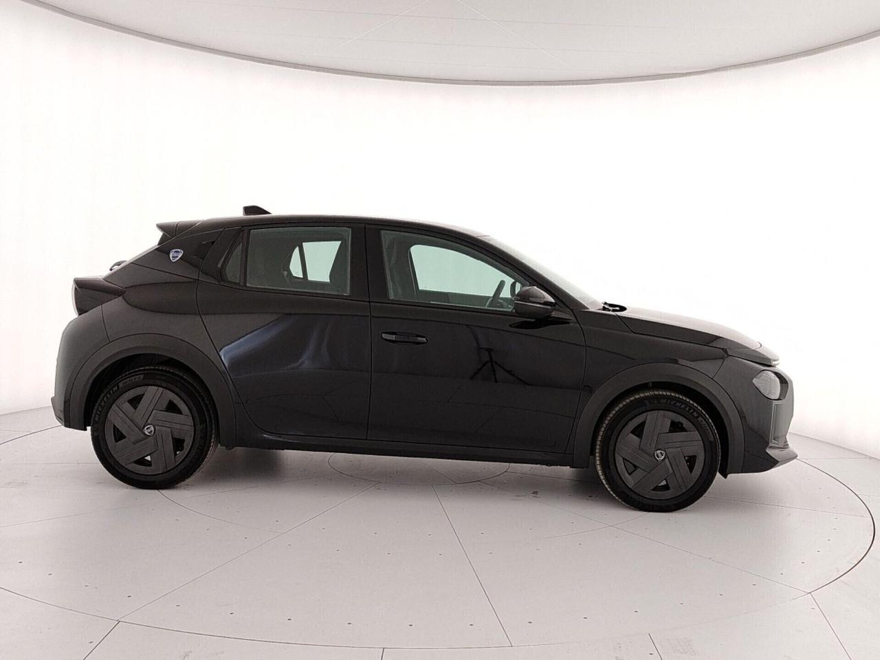 Lancia Ypsilon Hybrid e-DCT 100Cv