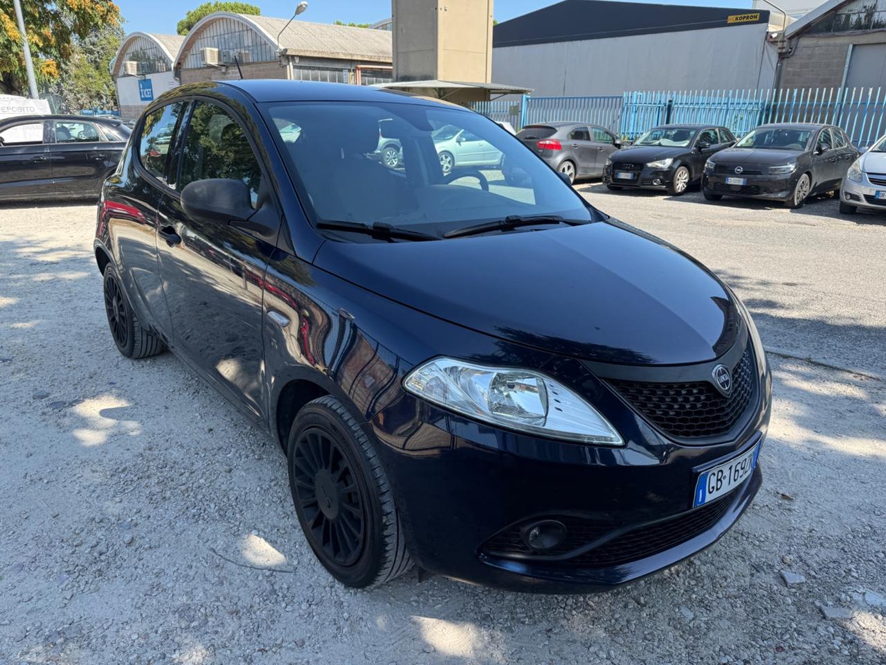 Lancia Ypsilon 1.2 69 CV 5 porte GPL Ecochic Platinum