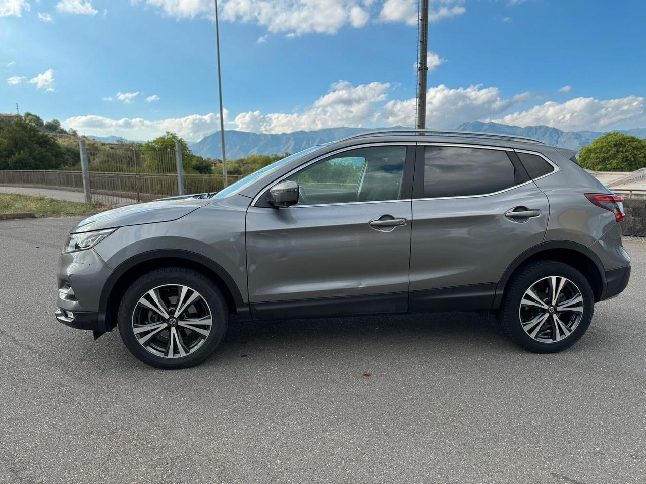 Nissan Qashqai 1.6 dCi N-Connecta