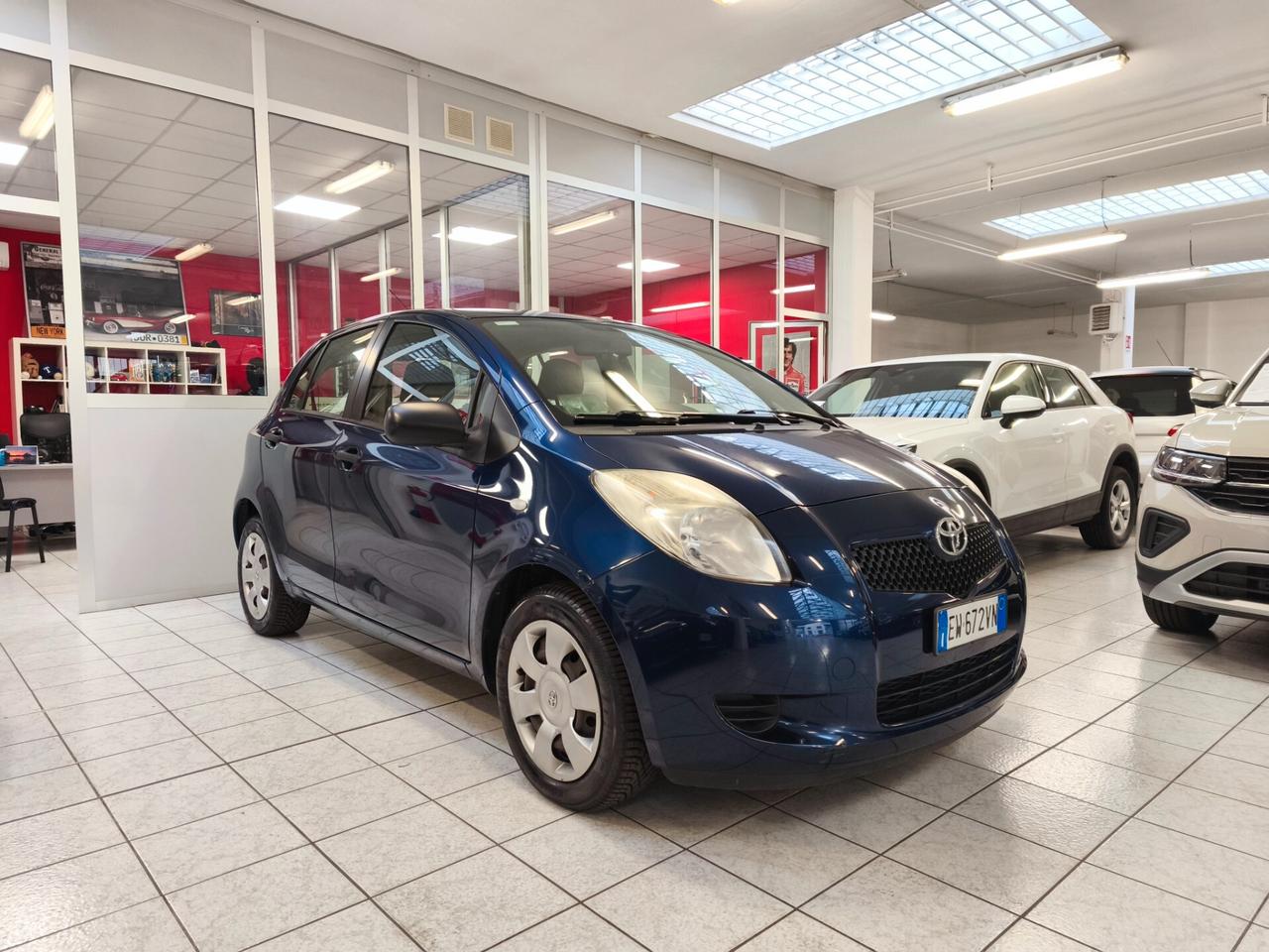 Toyota Yaris 1.0 5 porte