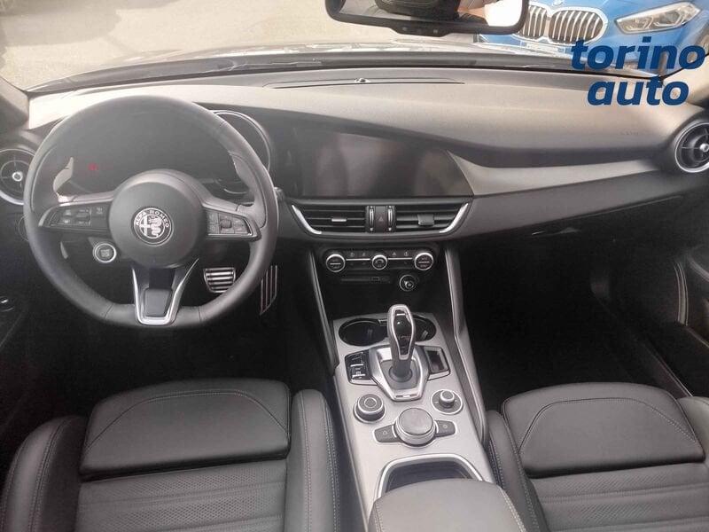 Alfa Romeo Giulia Q4 VELOCE