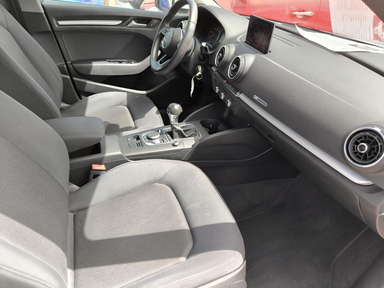 Audi A3 SPB 30 TDI S tronic Business