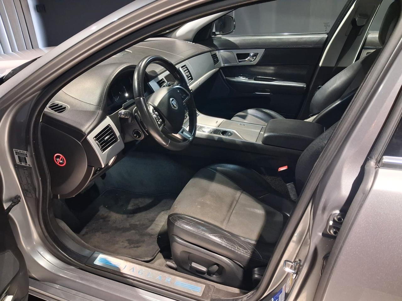 Jaguar XF 2.2 D 200 CV Premium Luxury