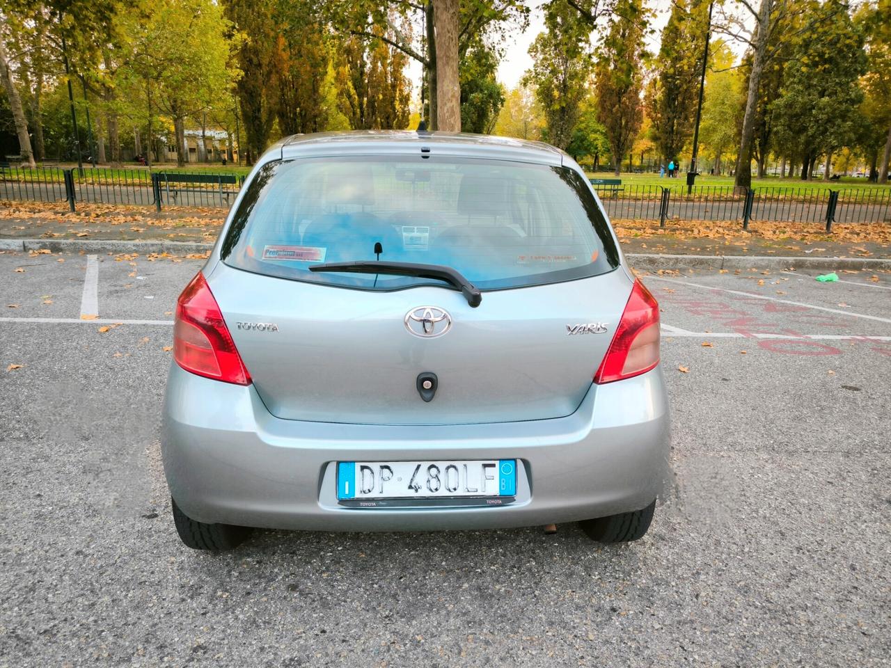 Toyota Yaris 1.0 5 porte Sol NEOPATENTATI