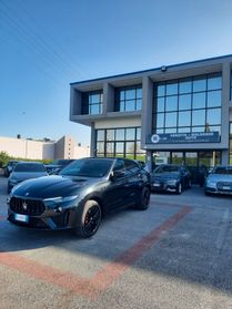 Maserati Levante V6 Diesel Q4 AWD Granlusso IVA DETRAIBILE