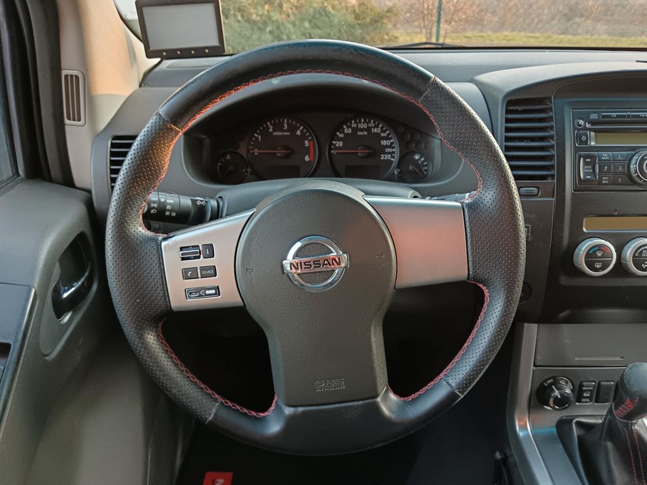 Nissan Navara 2.5 190CV GANCIO RETROCAMERA