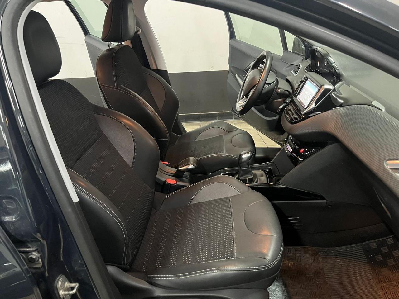 Peugeot 2008 BlueHDi 100 GT Line 2017