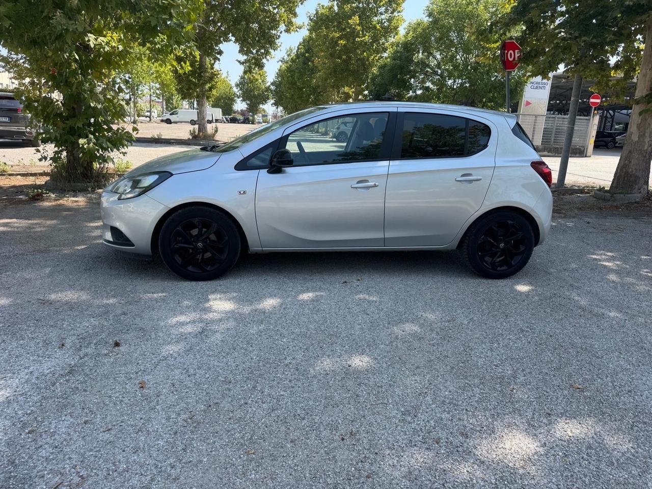 Opel Corsa 1.2 5 porte benzina