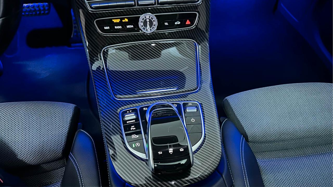 Mercedes-benz E 220 d 4Matic Auto Premium Plus AMG Line