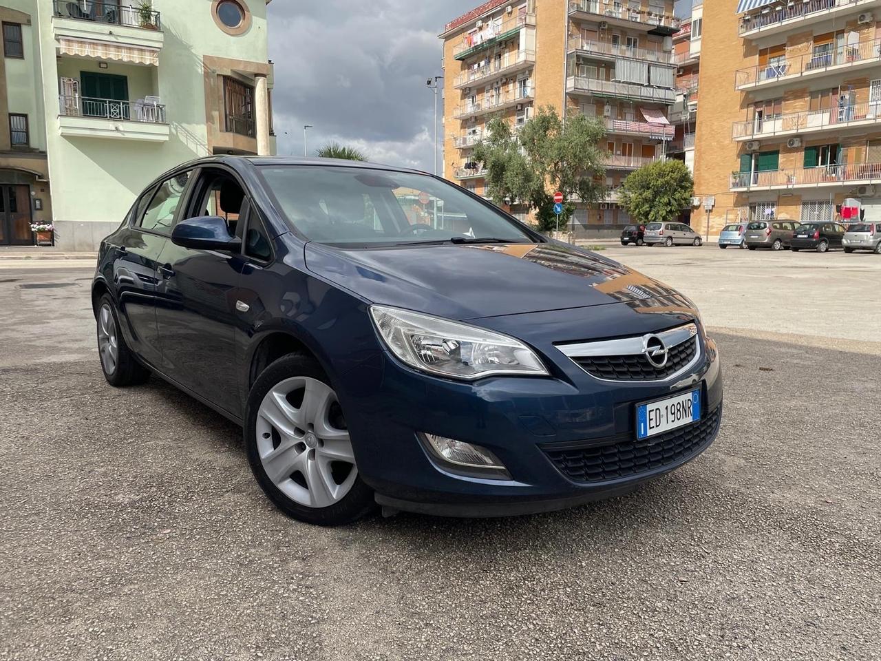 Opel Astra 1.4 100CV 5 porte Cosmo GPL CON 117MILA KM IN PERFETTE CONDIZIONI