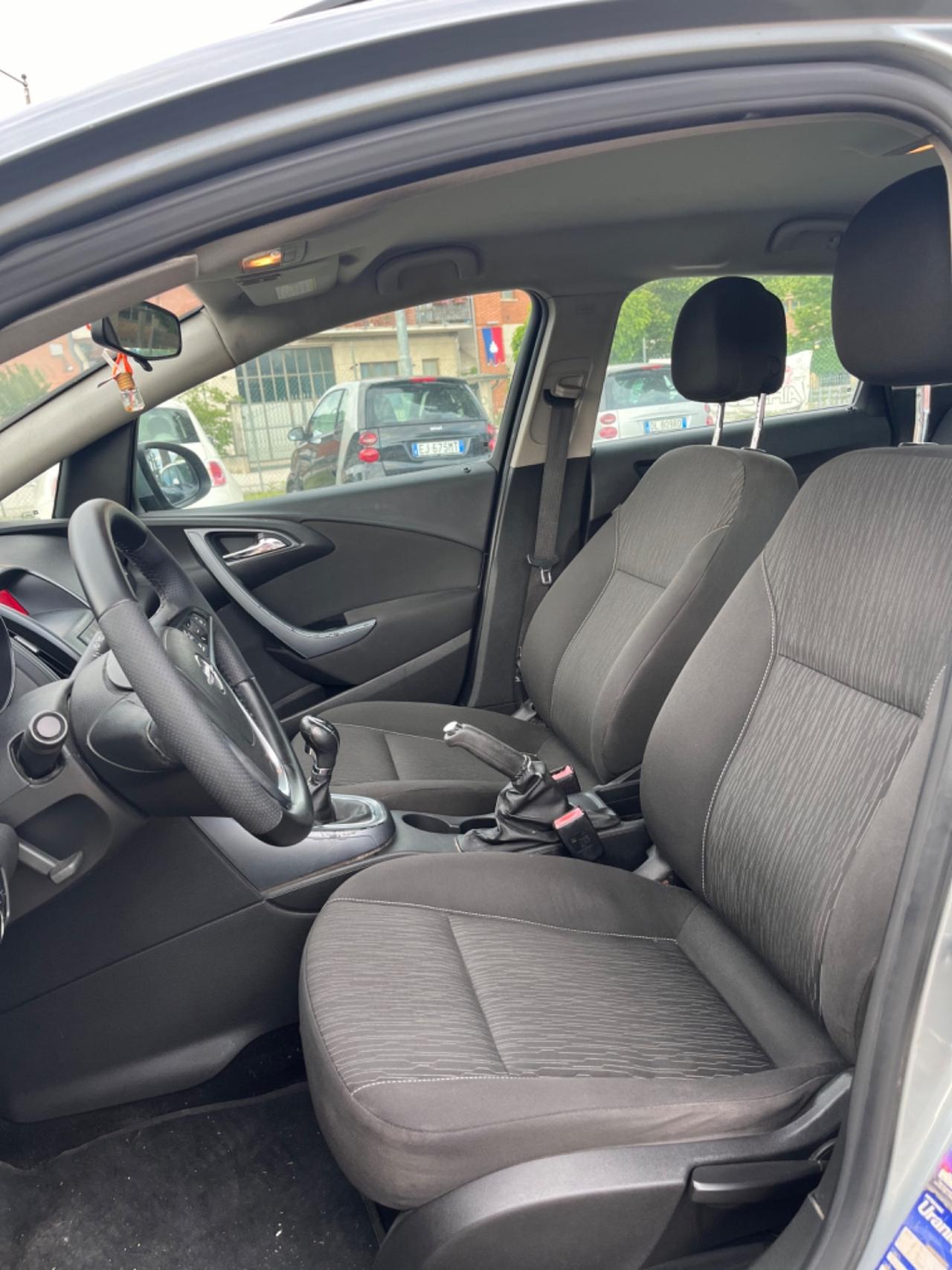 Opel Astra 1.7 CDTI 110CV Sports Tourer Cosmo