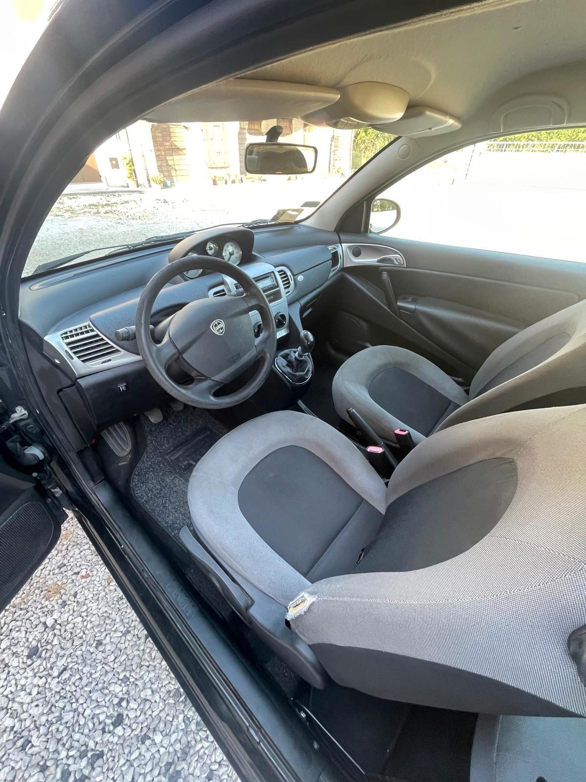 Lancia Ypsilon 1.4 Argento Ecochic GPL