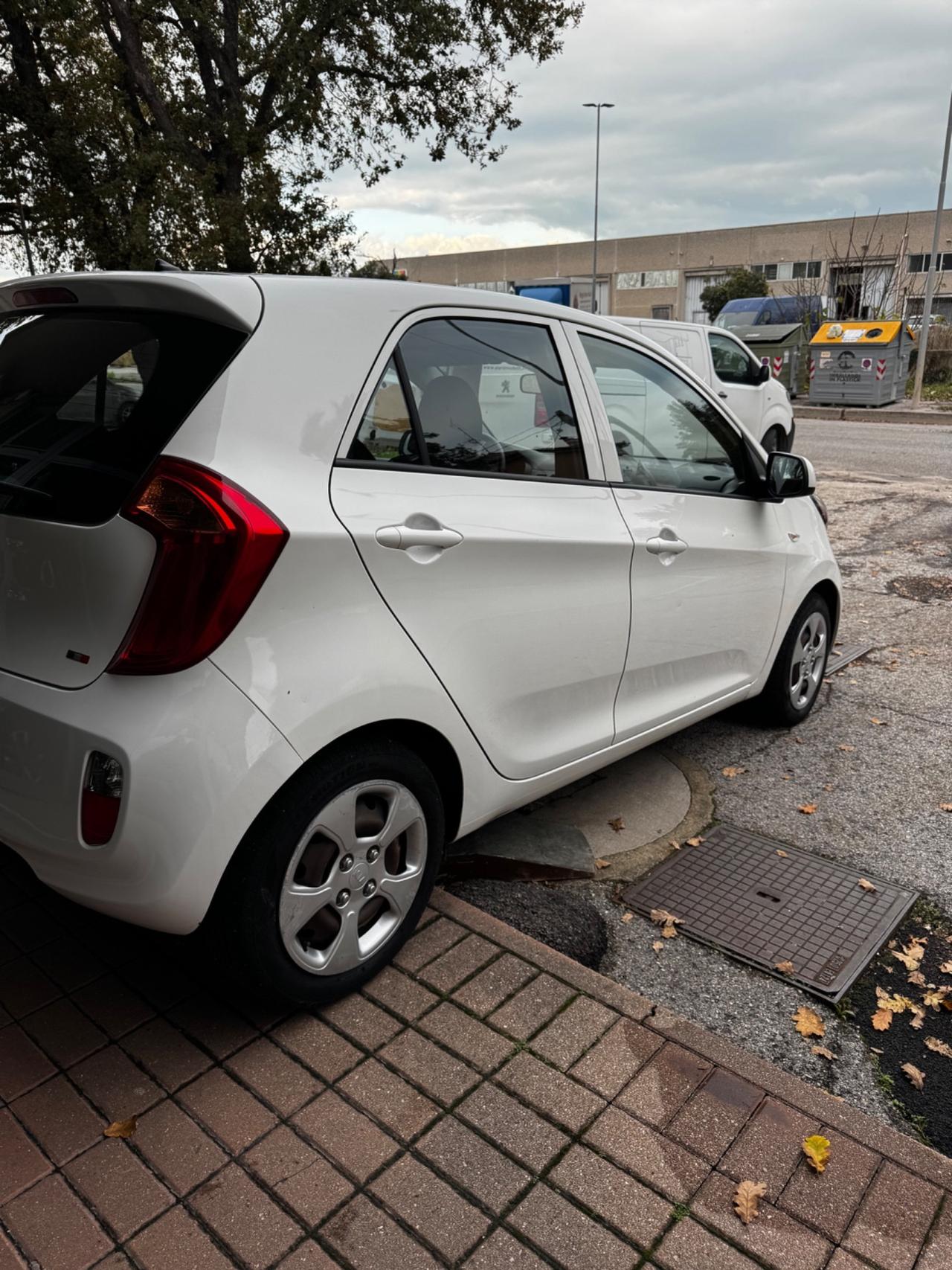 Kia Picanto 1.0 12V 5 porte Glam