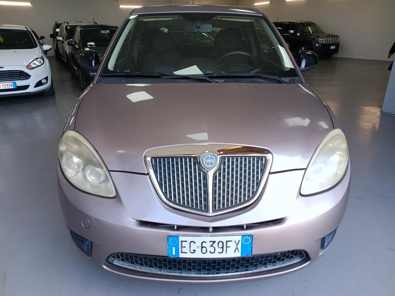 Lancia Ypsilon 1.2 69 CV Platinum