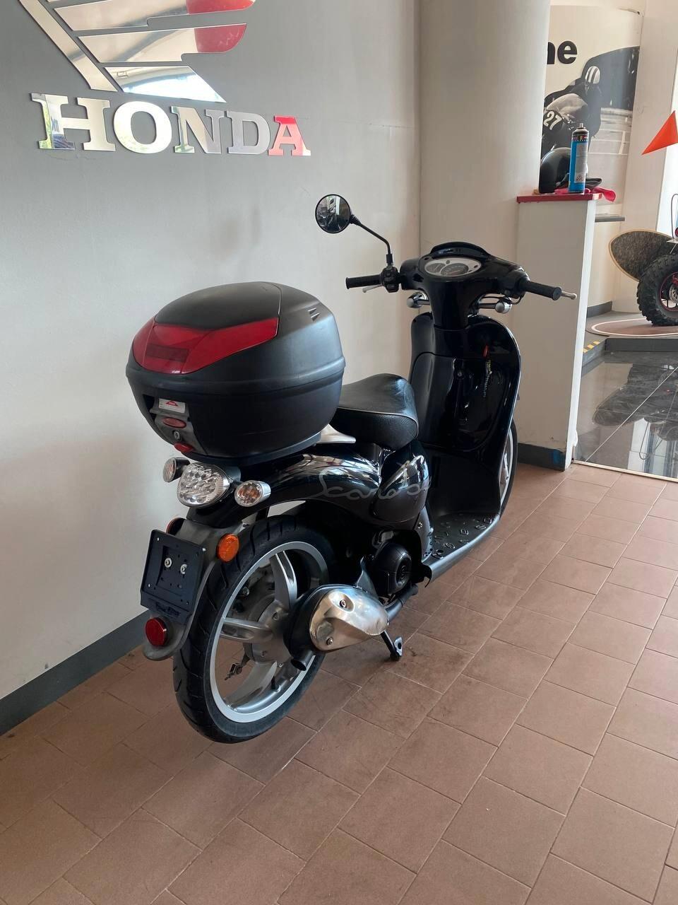 Aprilia Scarabeo 2t