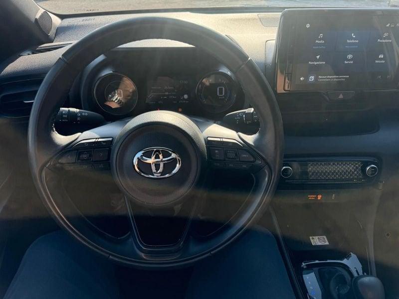 Toyota Yaris Hybrid Style MY22