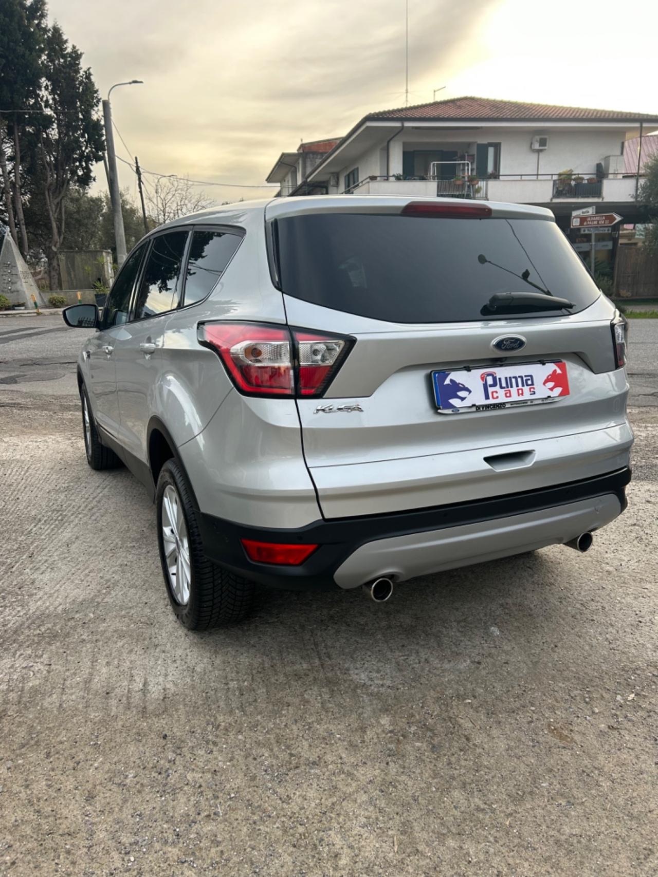 Ford Kuga 1.5 TDCI 120 CV S&S 2WD Business